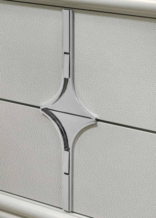 B025 - Bed