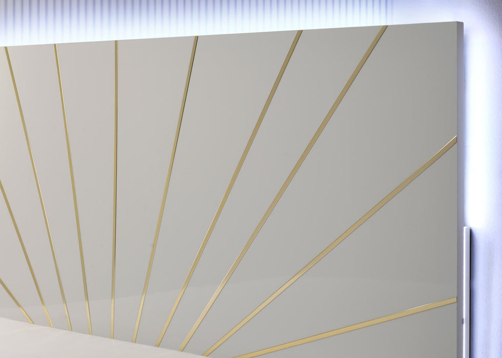 B205 - LED Bed