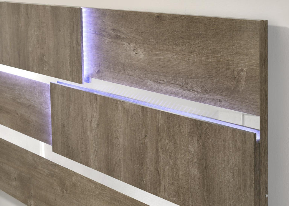 B348 - LED Bed