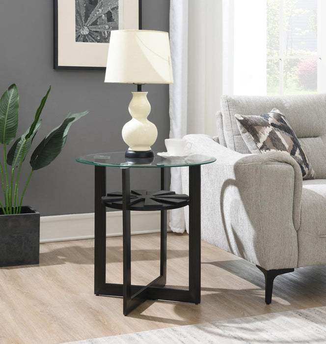 T152 - Table