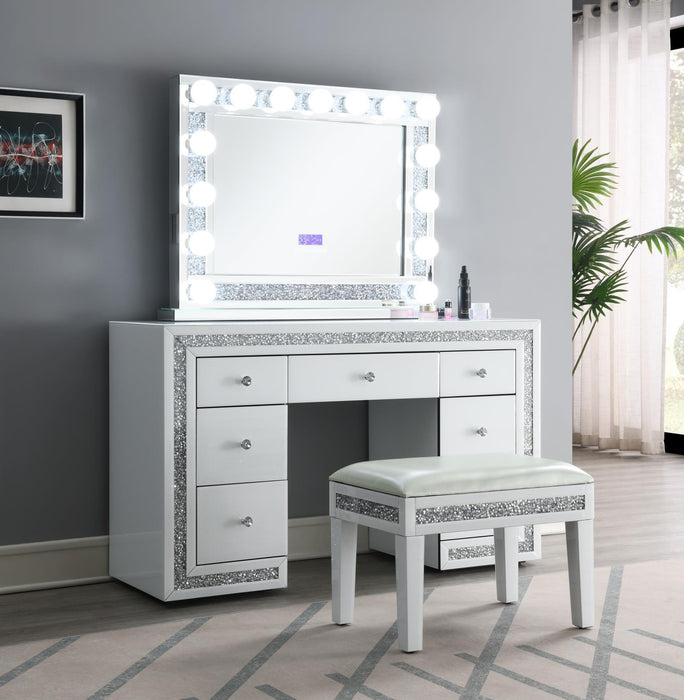 G-325 - Vanity