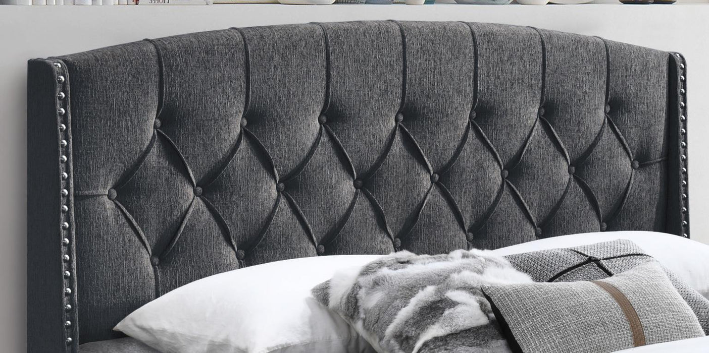 B595 - Bed