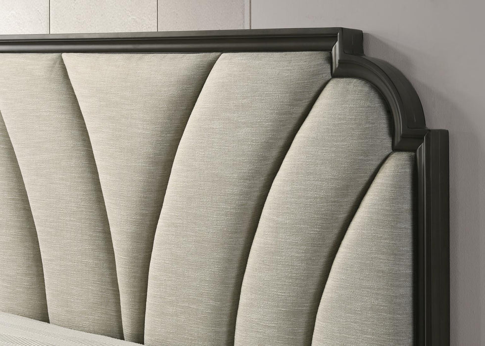 B080 - Bed