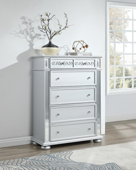 B092 - Chest - Gray