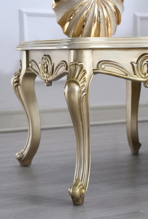 T199 - Traditional Table