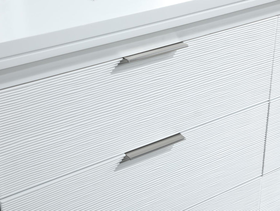 B240 - Chest - White