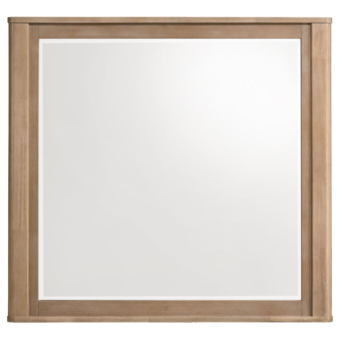 Leanne 4-piece Queen Bedroom Set Light Oak