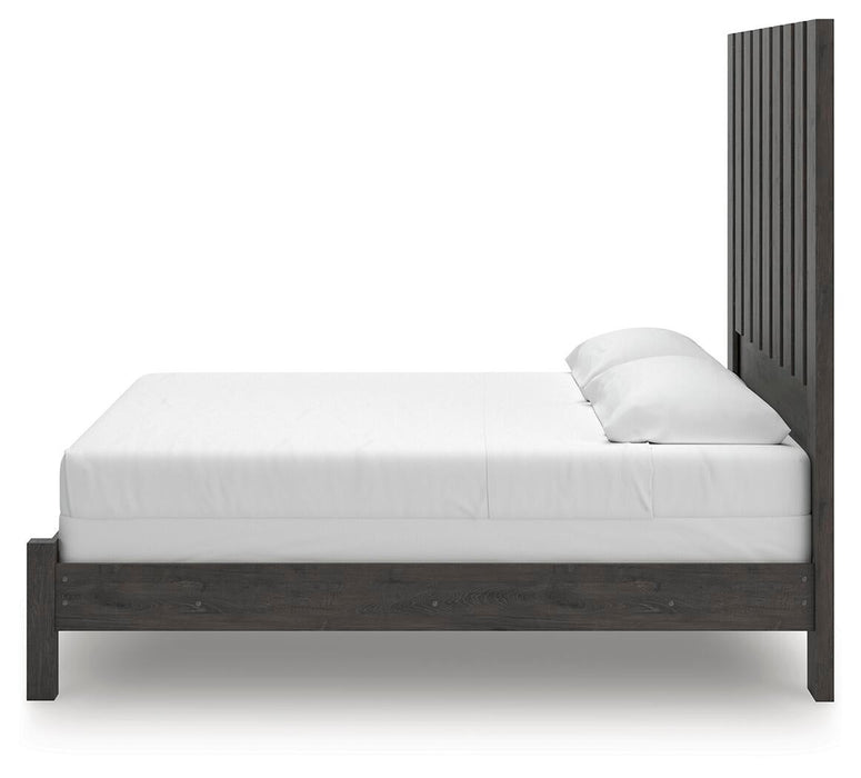 Fraluna King Panel Bed, Dresser and Mirror
