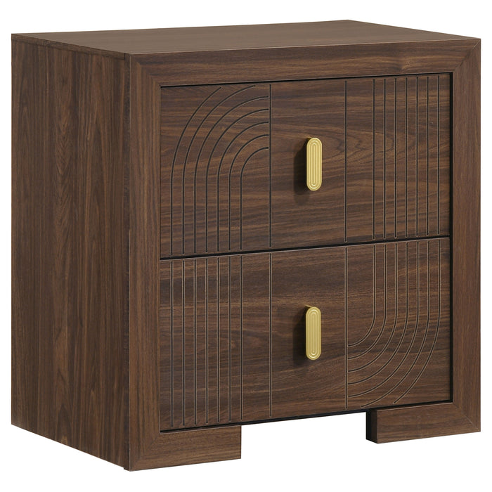Etienne 5-piece Eastern King Bedroom Set Walnut
