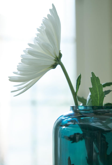 Ashley Express - Inisland Vase