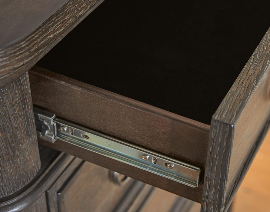 Wickenger Dresser
