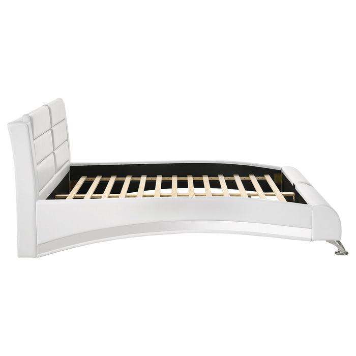 Jeremaine Upholstered Queen Sleigh Bed White